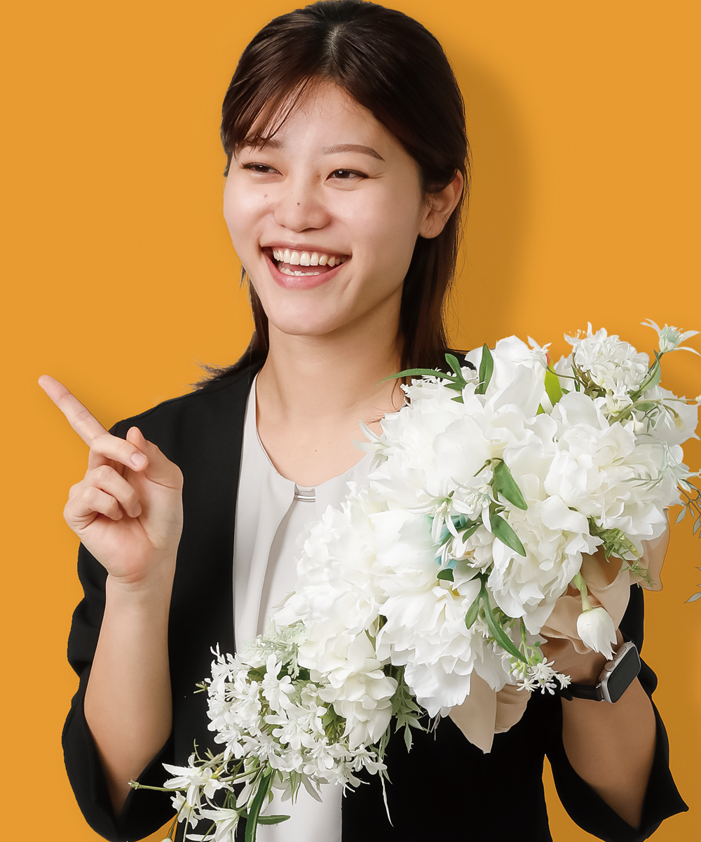 ブライダル担当講師　伊藤麗亜先生