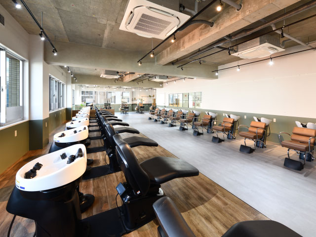 シャンプー実習室・店舗実習室